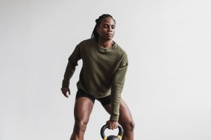 Pulls De Golf Nobull Matelassé Crew Femme Vert | 69548-KORG
