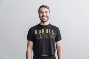 T Shirts Nobull Boxy Tee (Pride) Homme Noir Doré | 43507-HUEQ